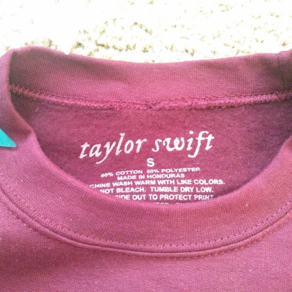 Taylor Swift Folklore Sweatshirt stars around my - Picture 2 of 7